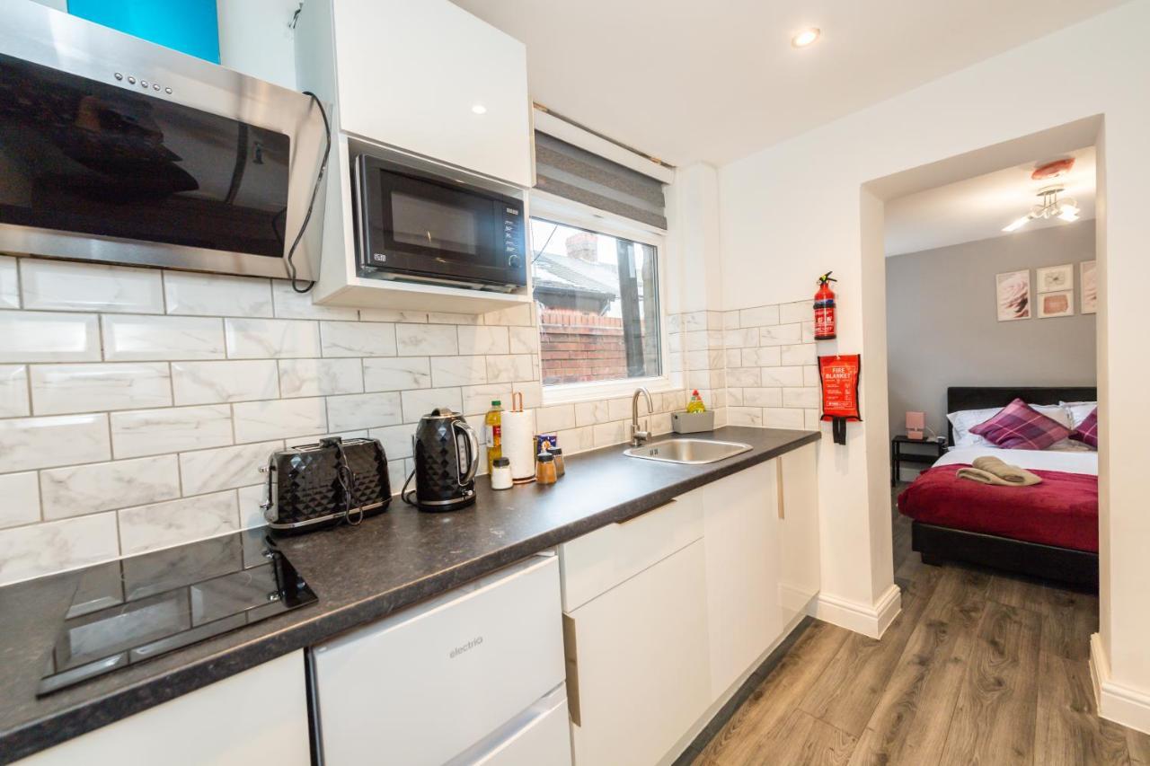 Five Seasons Liverpool City - Modern Studios Near Anfield Esterno foto